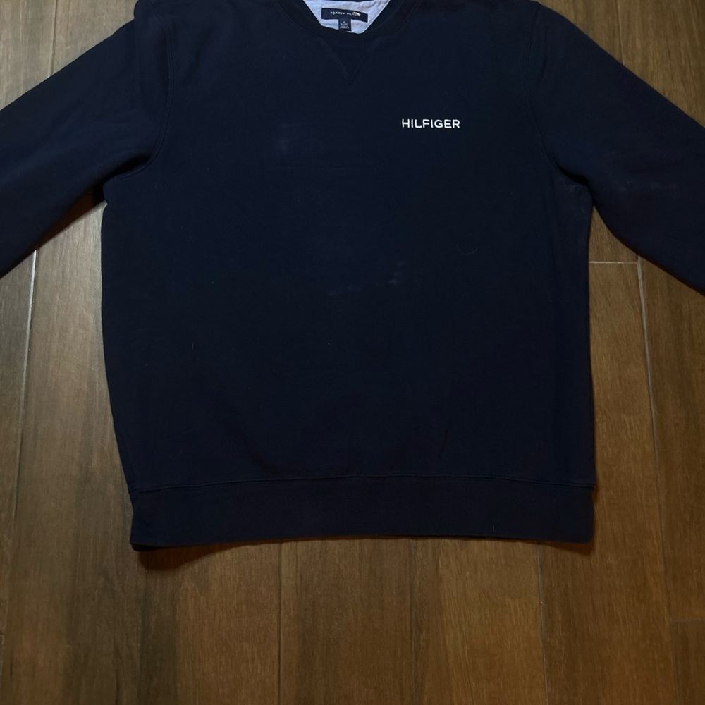 Tommy Hilfiger Navy Crewneck with Subtle Logo